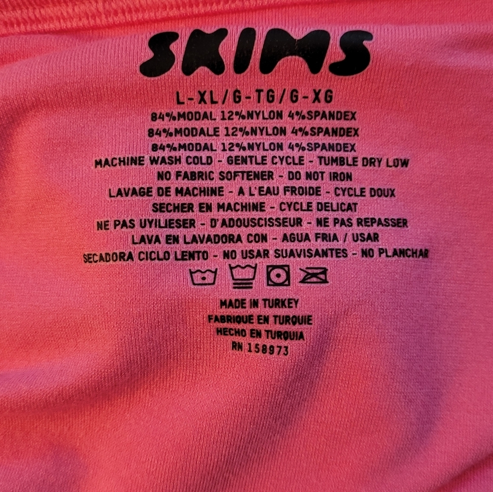 SKIMS Terry Lounge Seamless Thong Bodysuit - Picture 4 of 5